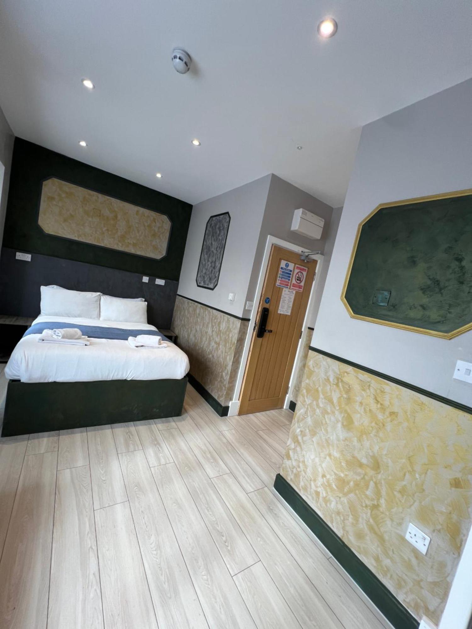 Paragraph Edmonton Palmers Green Exterior foto