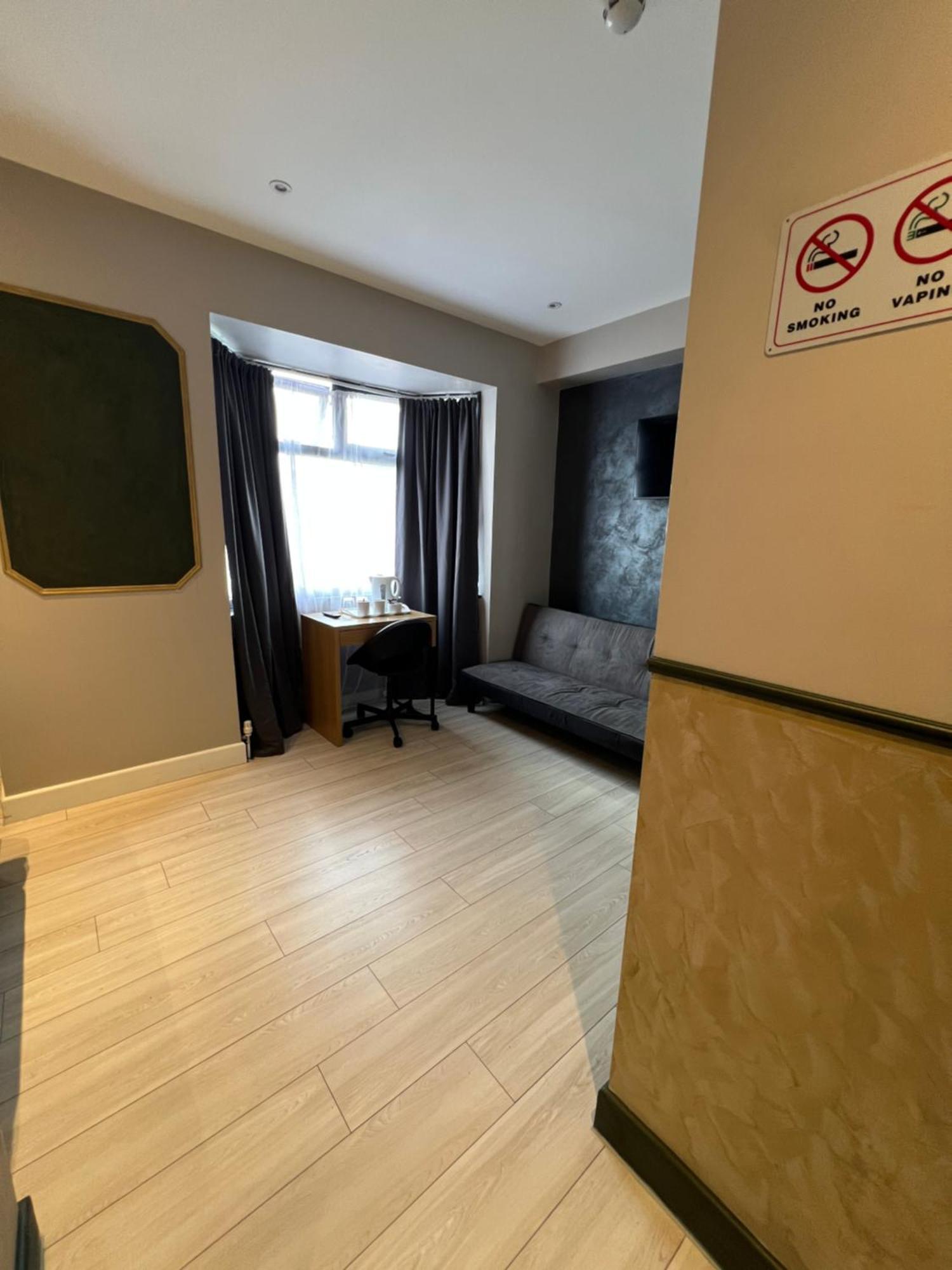 Paragraph Edmonton Palmers Green Exterior foto