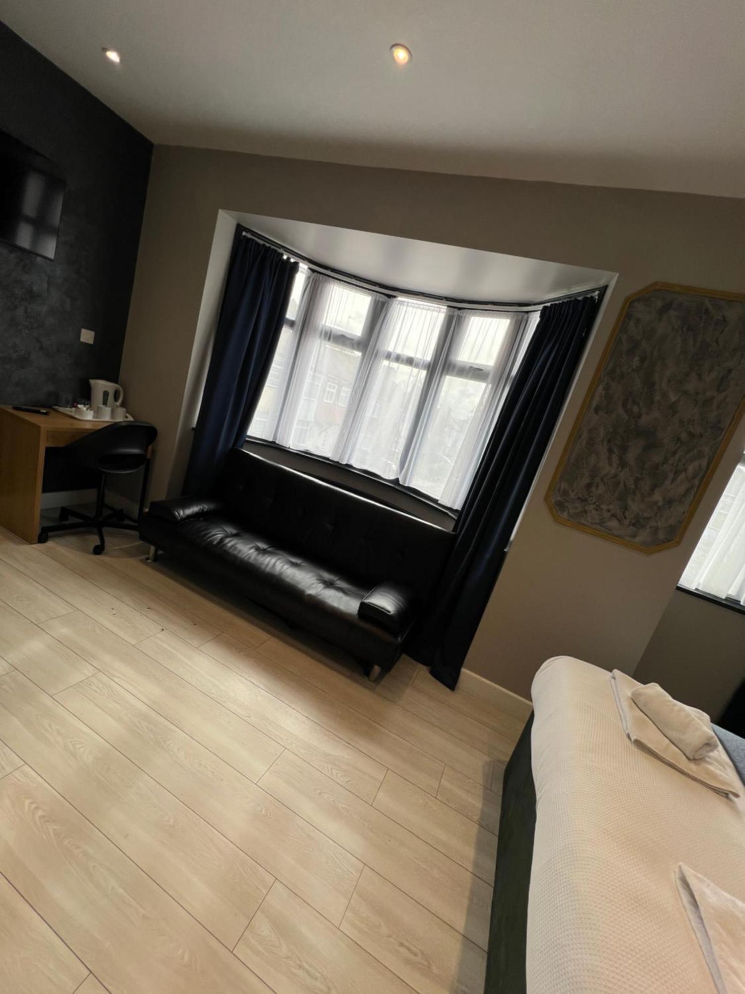 Paragraph Edmonton Palmers Green Exterior foto